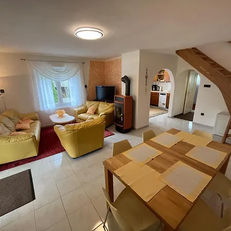 Sophie-haus, Sophie-haz