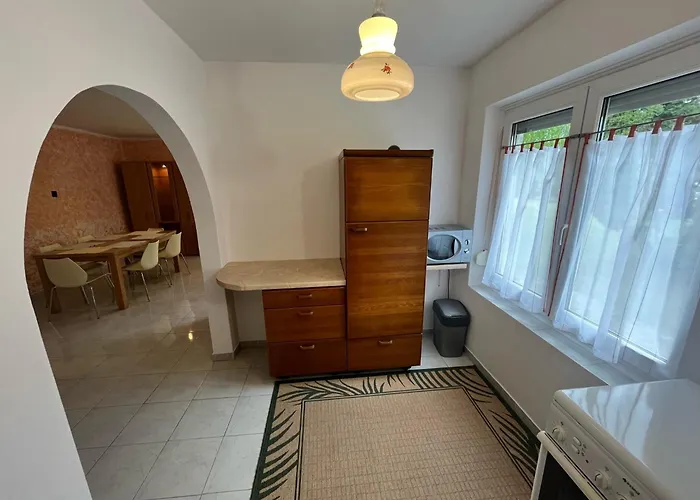 Sophie-haus, Sophie-haz *